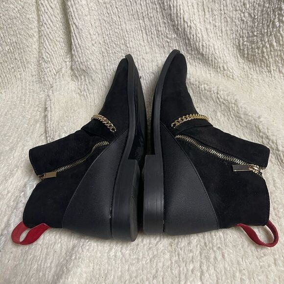 Tayno Chelsea Boot The Chain B,Crafted with a black faux suede chain accent SZ13 main image 5